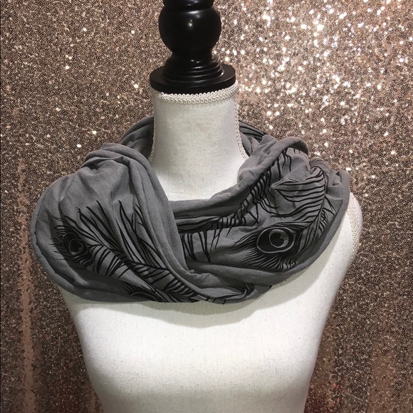 Accessories - 💞 organic cotton peacock infinity scarf